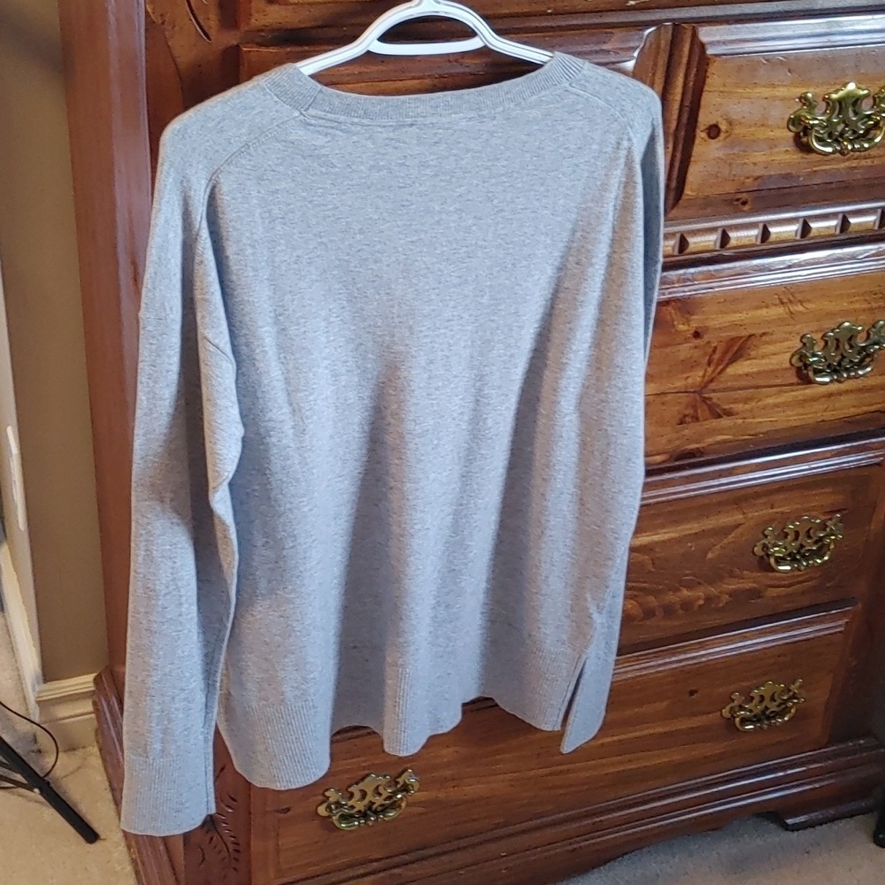 NWT WOMEN'S COTTON BLEND PALE GREY LIGHTWEIGHT PULLOVER SWEATER SIZE LARGE - Picture 8 of 15